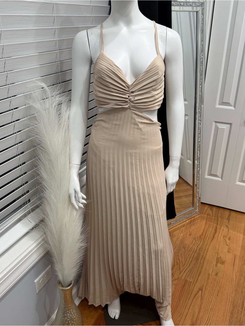 Forever 21 Nude Pleated Spaghetti-Strap Maxi Dress